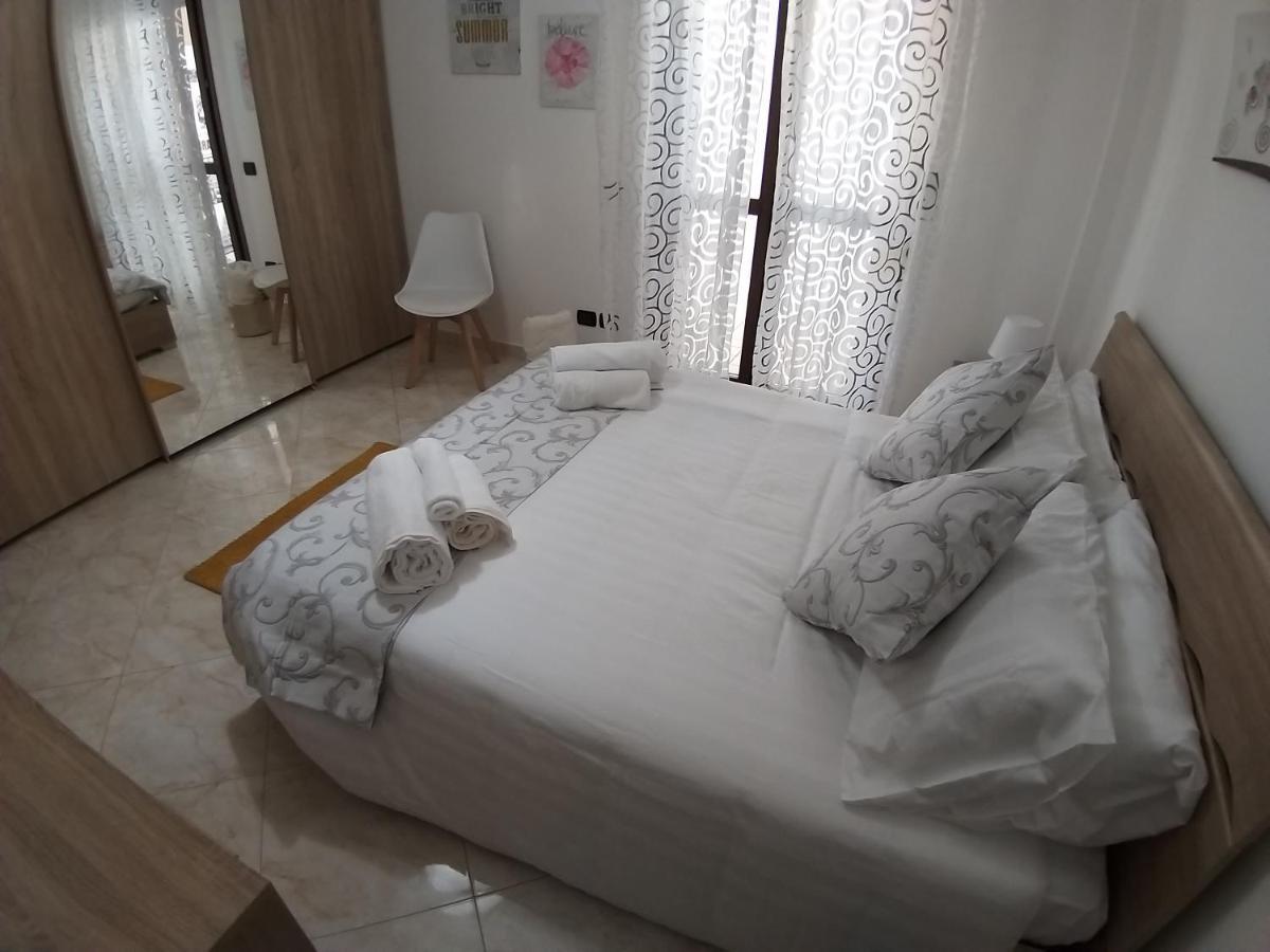 Sophia' S House Appartamento Quartello กวาร์ตู ซานเตเลนา ภายนอก รูปภาพ
